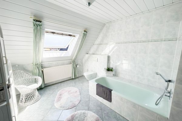 Badezimmer Neubau 3. Ansicht.jpg