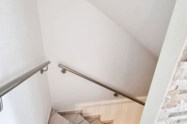 Diele Kellerabgang.jpg