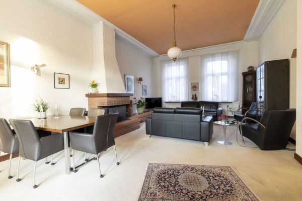 Wohnzimmer, EG Ansicht 2.jpg