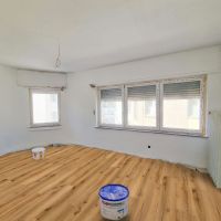 2. OG links, Wohnzimmer hinterer Teil.jpg