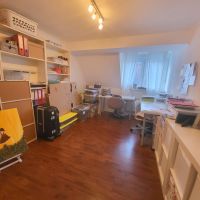 Schlafzimmer 2, 2. Ansicht.jpg