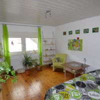 Schlafzimmer 1.JPG