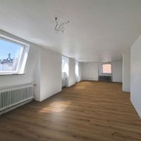DG links, Wohnzimmer mit offener Küche.jpg