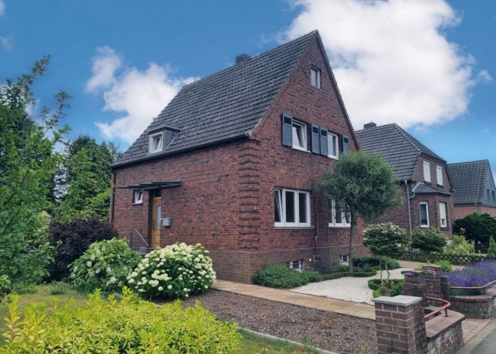 freistehendes_saniertes_einfamilienhaus_in_bedburg_hau