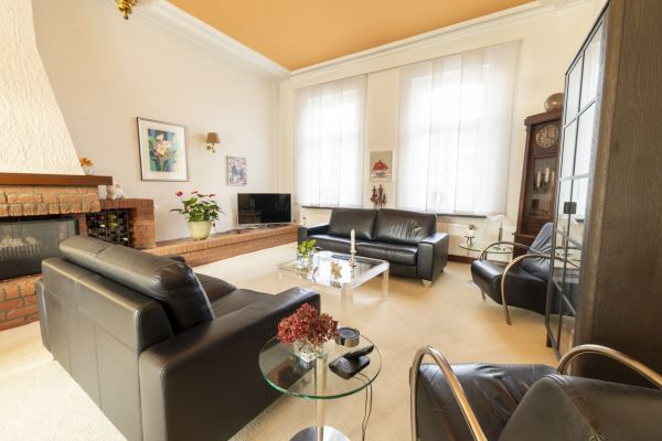 Wohnzimmer, EG, Ansicht 2.jpg