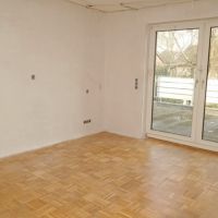 Schlafzimmer 1 mit Balkon.jpg