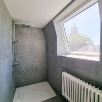 DG links, Dusche.jpg
