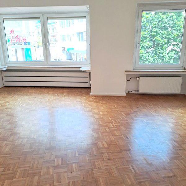 Wohnzimmer Ansicht 3.jpg