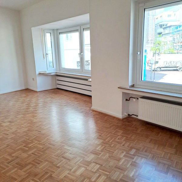 Wohnzimmer Ansicht 2.jpg