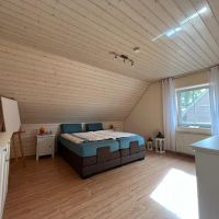Schlafzimmer 1.jpg