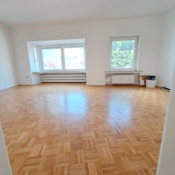 Wohnzimmer Ansicht 1.jpg